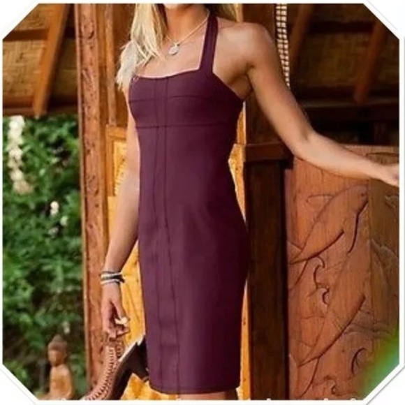 Athleta Dresses & Skirts - Athleta Sizzle Halter Dress